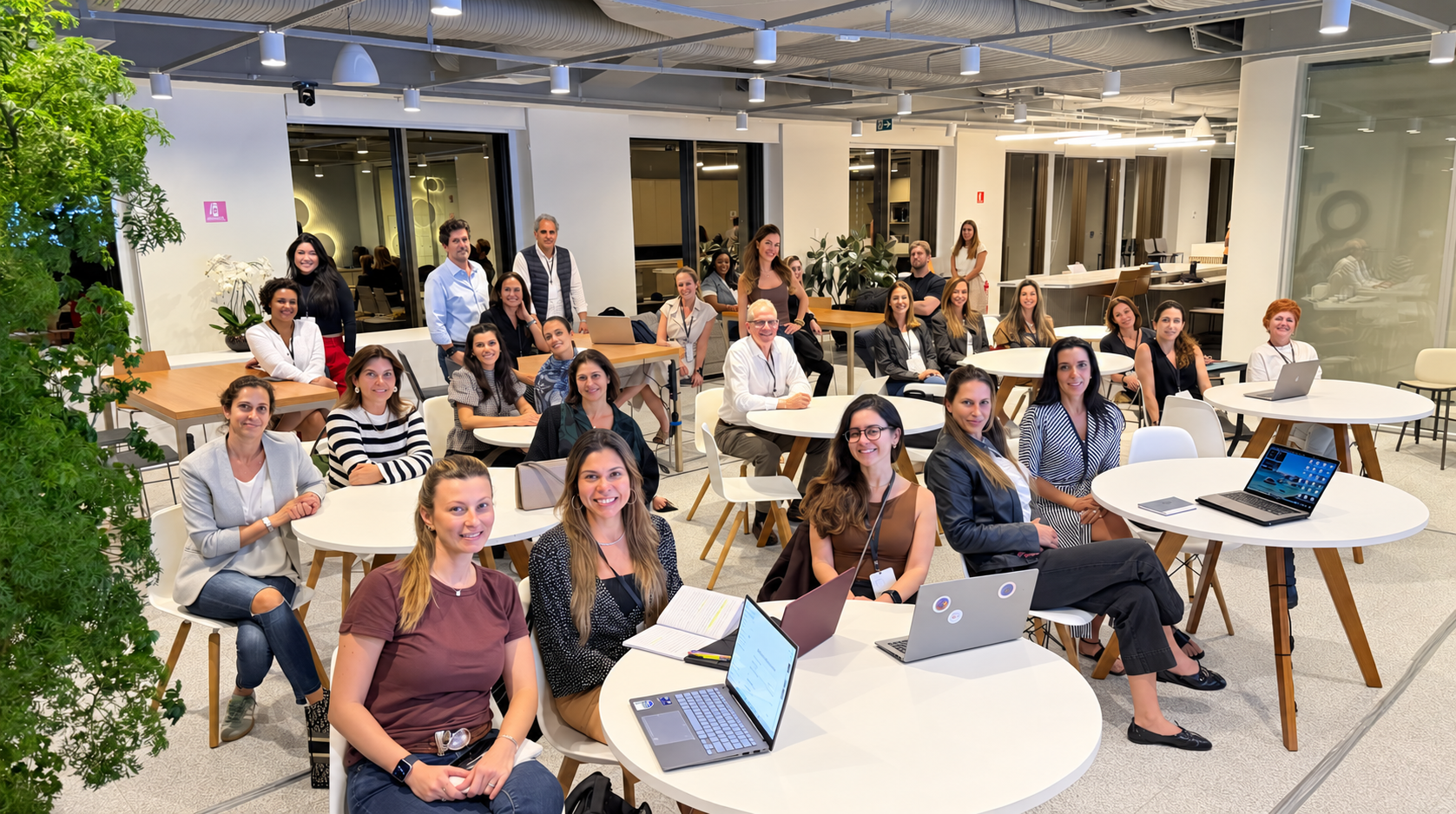 Turma do Workshop Claude & Cowork em sala presencial